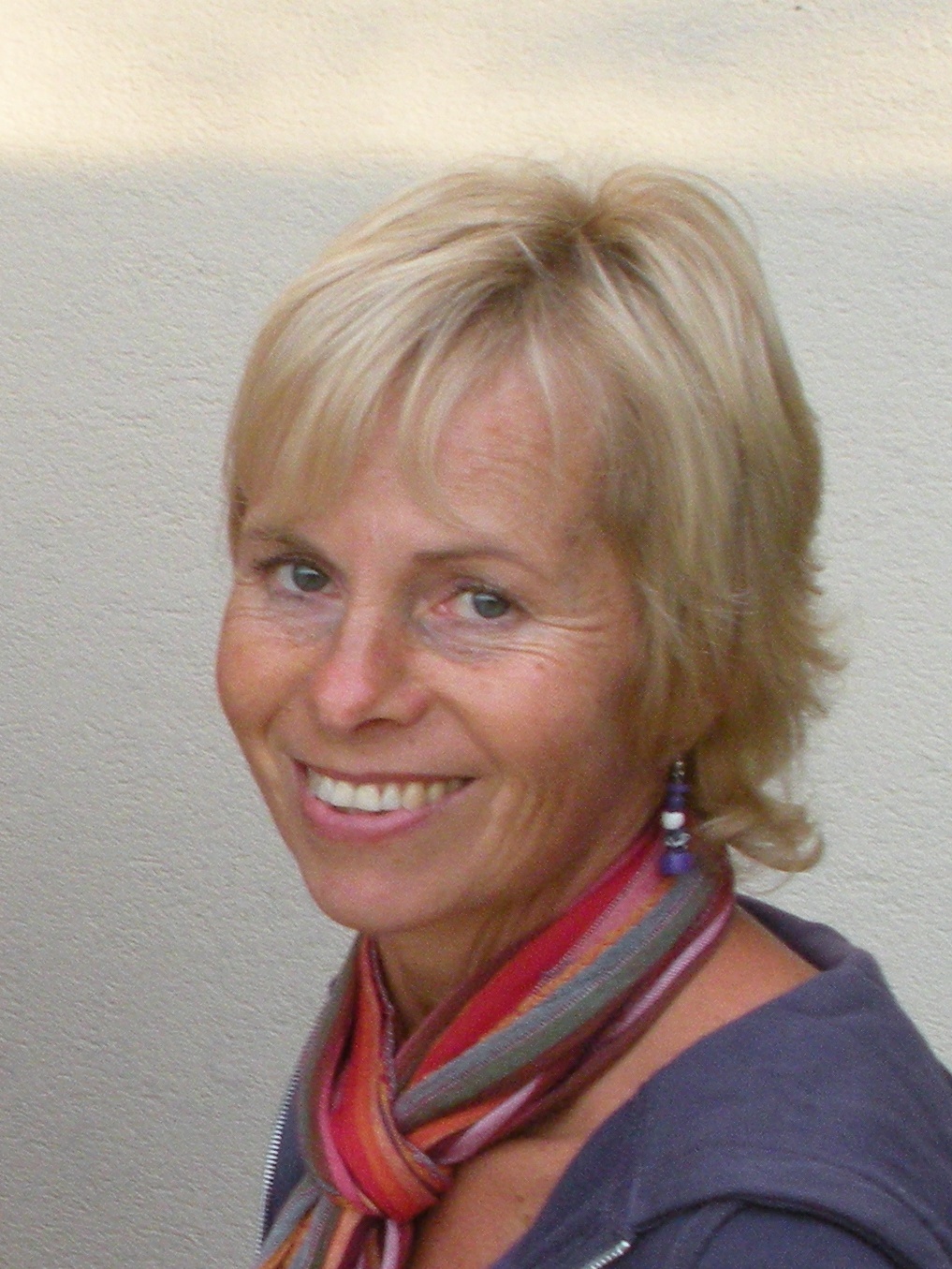 Schriftführerin (bis 31.8.2011): Angela Tröstl