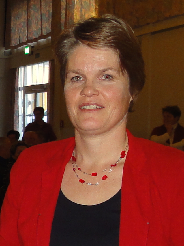 Vorsitzender-Stellvertreterin: Gabriele Körbel