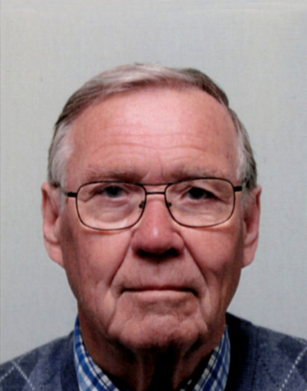 HANS PETER HÖMSTREIT, Kassier, Ehrenvorsitzender